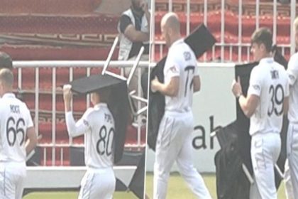 England Cricket Team.jpg