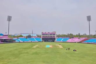Sawai Mansingh Stadium.jpg