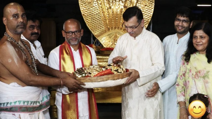Lsg Owner Sanjiv Goenka Gold Tirupati Temple.jpg