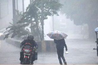 Rain And Thunderstorm In Etawah.jpg