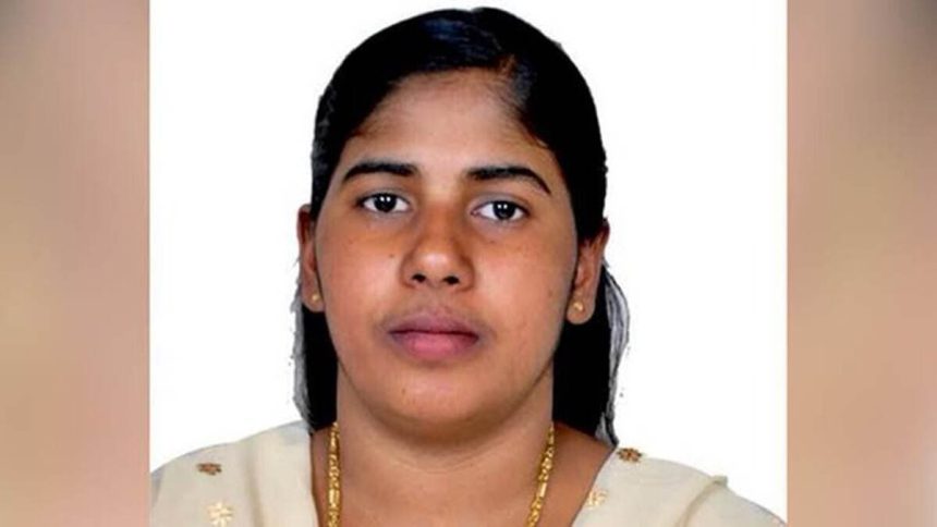 Nimisha Priya 2 1.jpg