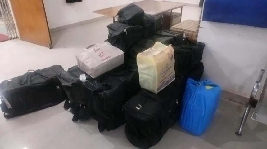 4871107 Untitled 13 Copy.jpg