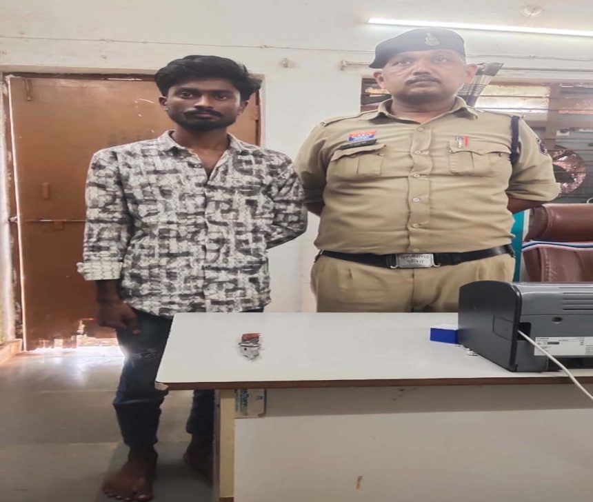 4930728 Untitled 46 Copy.jpg