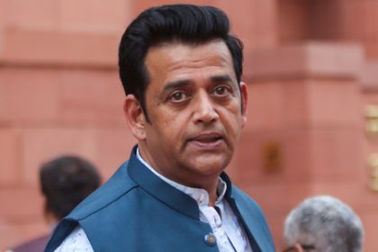 4988476 Untitled 75 Copy.jpg