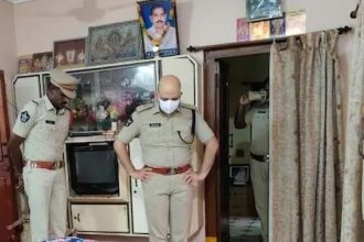 5001832 Untitled 81 Copy.jpg