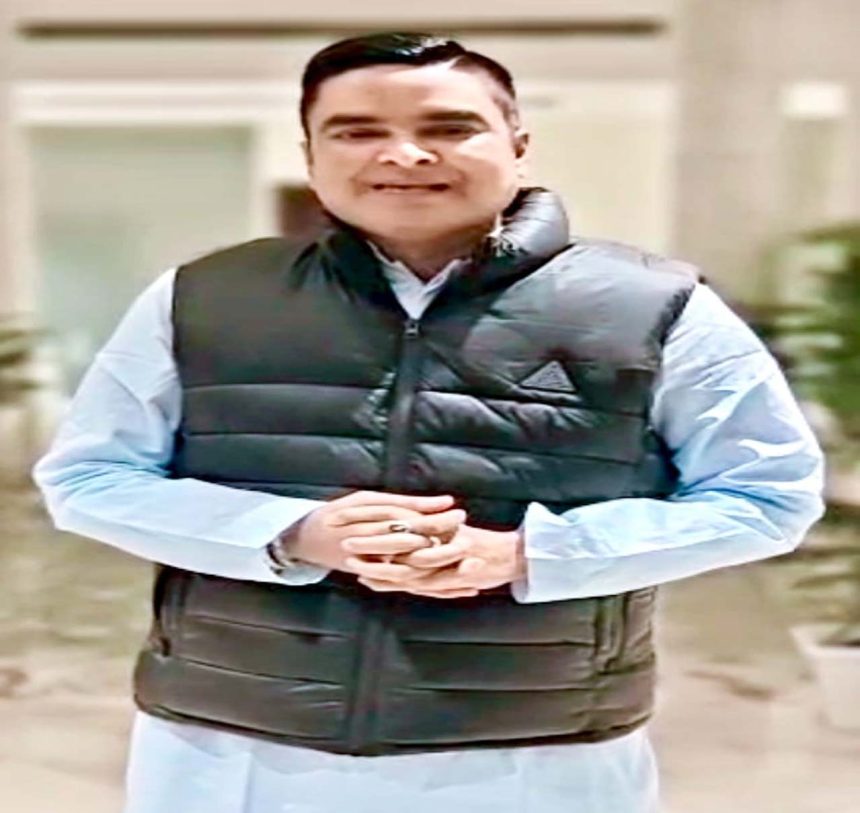 5165535 Untitled 33 Copy.jpg