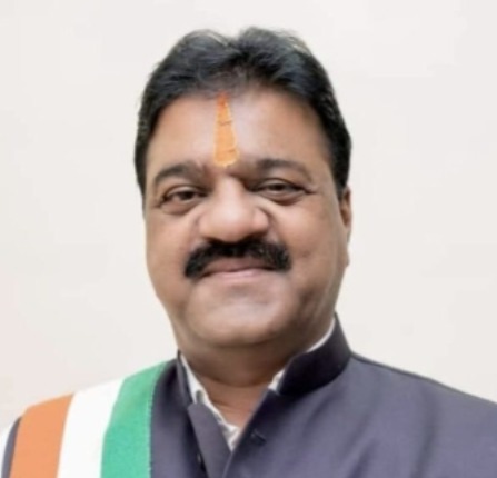 गैस सिलेंडर कीमतों पर घमासान, रेखचंद जैन ने भाजपा