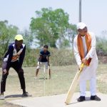 बच्चों संग मैदान में उतरे मुख्यमंत्री साय, क्रिकेट