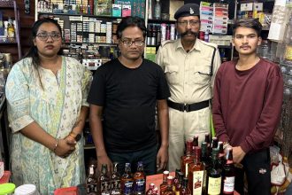 पान ठेले पर अवैध शराब बिक्री का भंडाफोड़