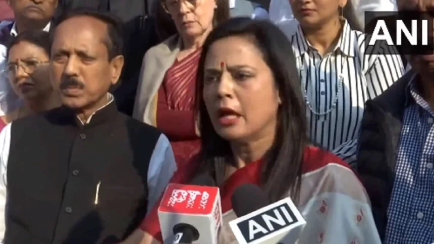 Mahua moitra 7.jpg